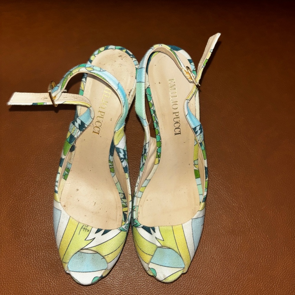 Emilio Pucci Heels Blue and Yellow Flawed